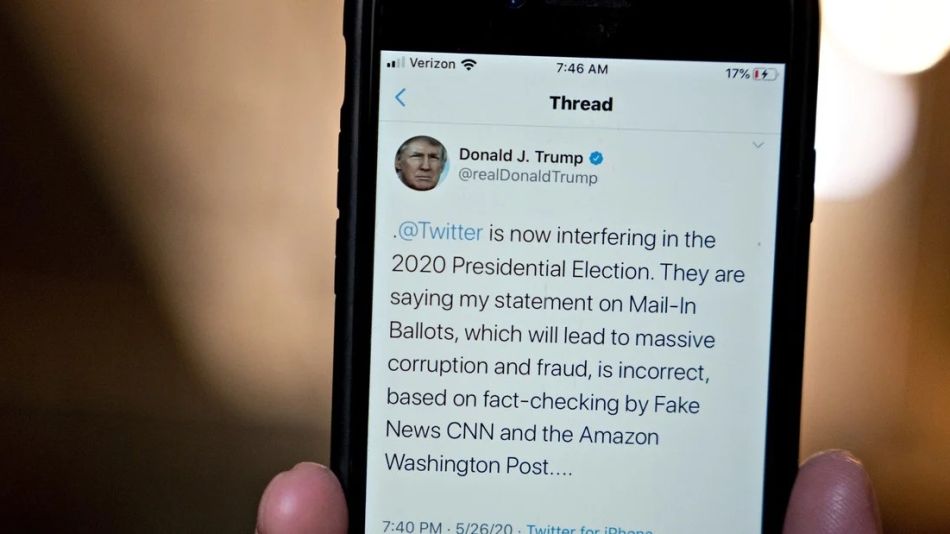 Trump anuncia el tema Twitter 20200529