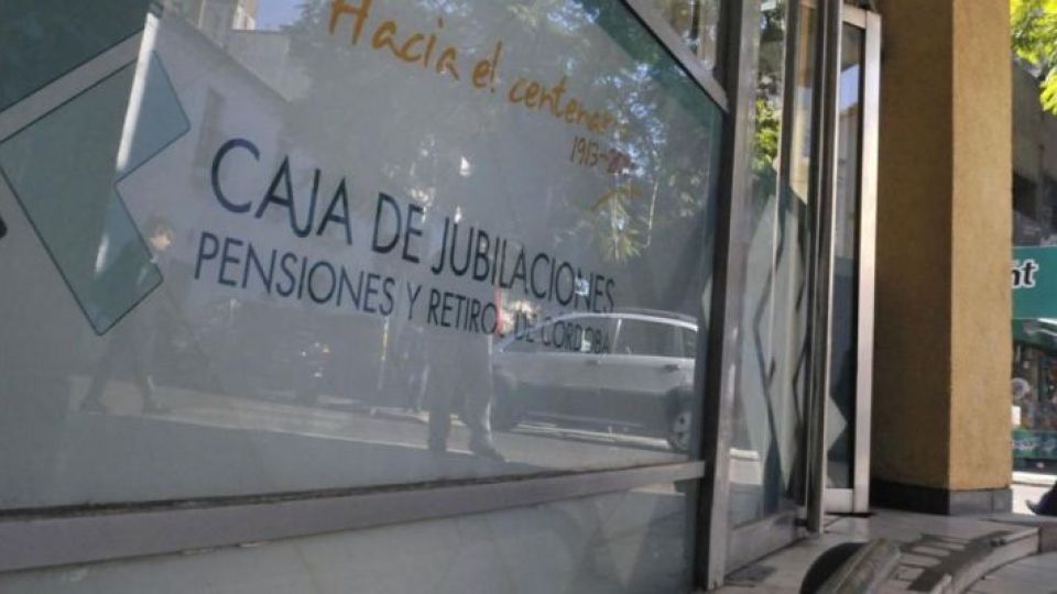 CONTRA LA CAJA. En la primera semana, se presentaron medio centenar de acciones de inconstitucionalidad y un amparo.