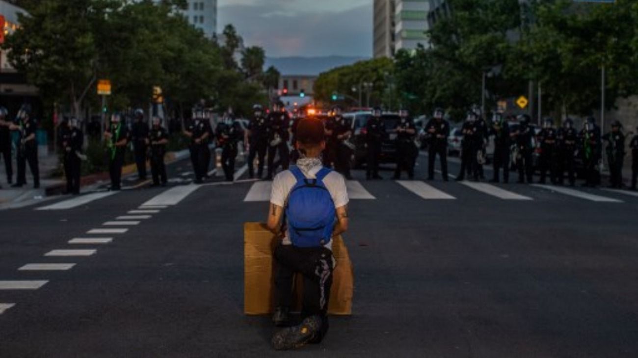 Crecen las protestas en Estados Unidos por el crimen de George Floyd.