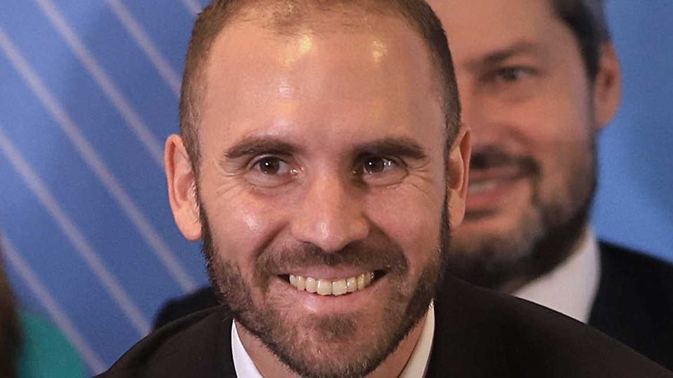 Martín Guzmán. Intenta cerrar con los fondos.