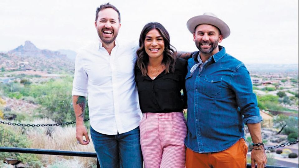 Karin, Nick y Dennis, los conductores.