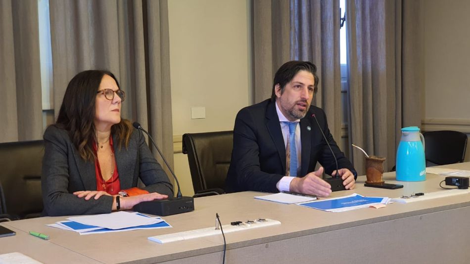 trotta encuesta docentes sobre educación en pandemia