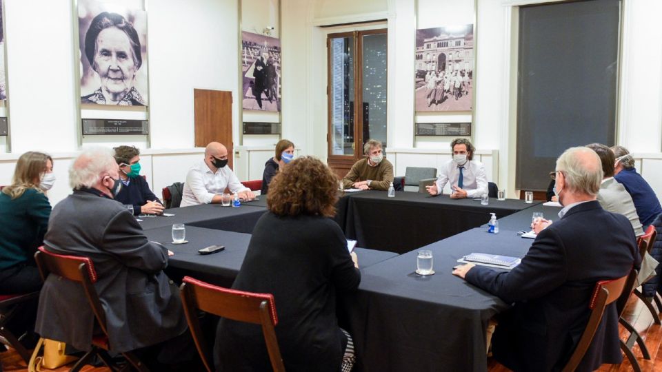 Santiago Cafiero con ministros nacionales, bonaerenses y porteños