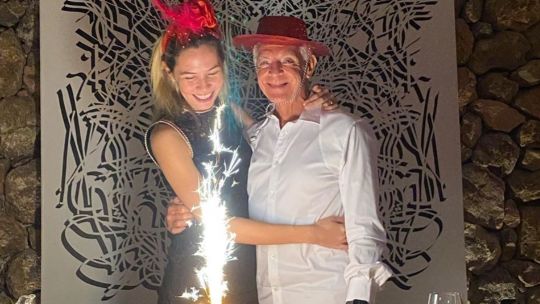 Festejo íntimo dada la cuarentena: Elina Fernández Fantacci cumplió 30 años y así lo celebró con Costantini.