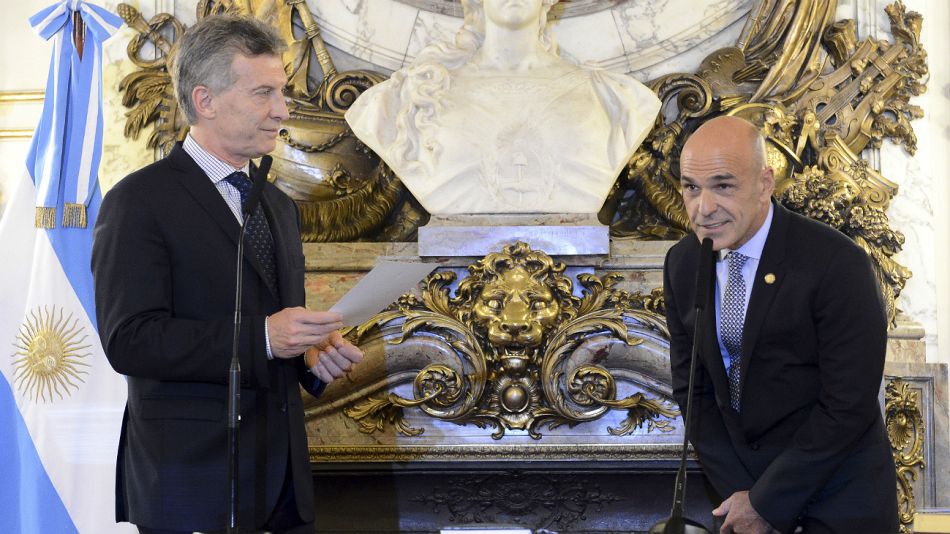 Archivo. Macri y Arribas, durante el juramento de 2016.