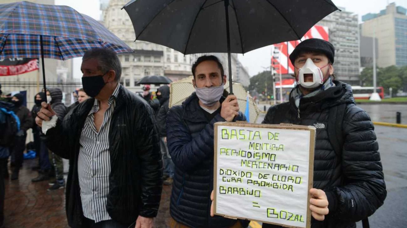 Nueva marcha anti cuarentena en el Obelisco.