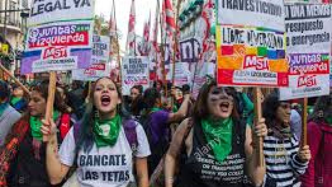 Some protesters still took to the streets though, despite social isolation measures, with cries for an end to femicide and gender violence, the legalisation of abortion in Argentina and improved efforts to tackle the gender pay gap.