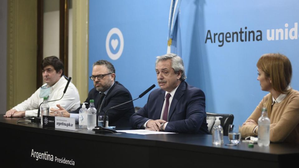 Alberto Fernández con Gabriel Delgado, Matías Kulfas y Anabel Fernández Sagasti
