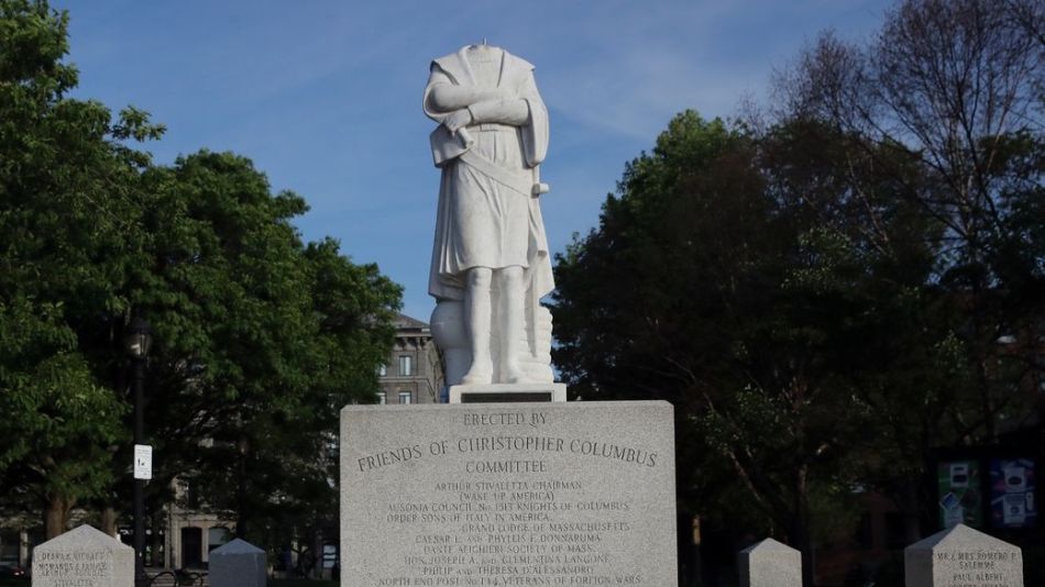 colonEstatuaBoston