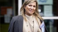 Máxima Zorreguieta se sacó los zapatos mientras hacía una videollamada