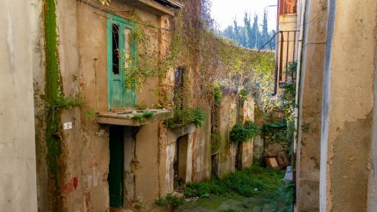 Una comunidad italiana "libre de coronavirus" vende casas por un euro