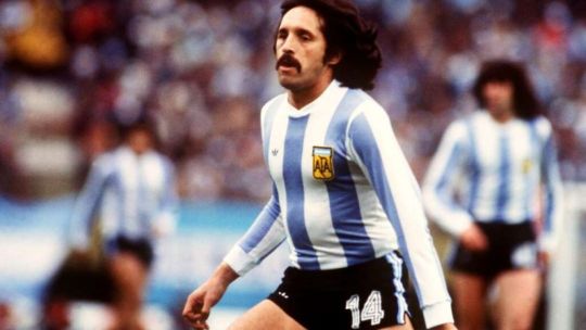 CON 4 GOLES, LUQUE FUE EL SEGUNDO MAXIMO GOLEADOR DEL CAMPEON DEL MUNDO.