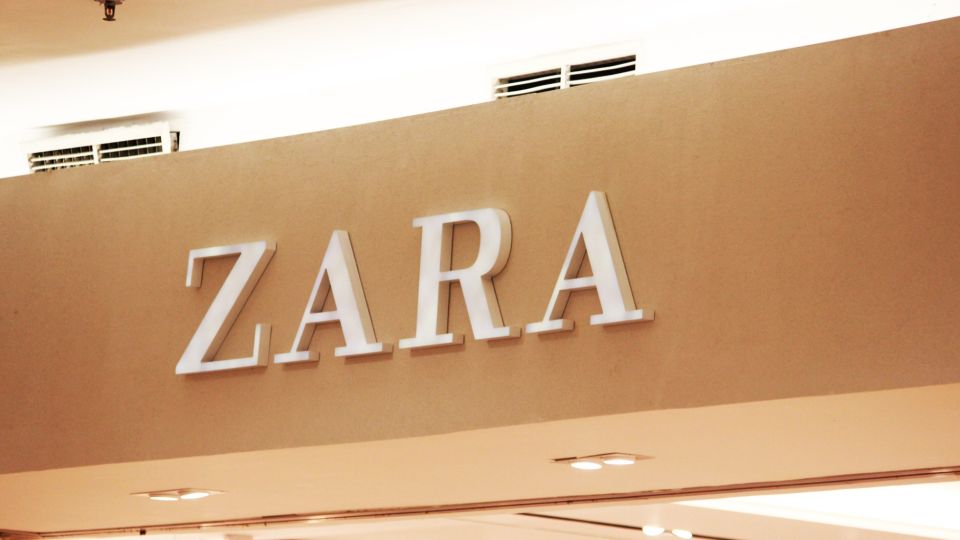 Zara cierra 1200 locales y se concentra en el modelo online