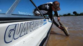 El intendente de la ciudad entrerriana de La Paz, Bruno Sarubi, adhirió al decreto provincial que habilita las actividades y prácticas náuticas deportivas.