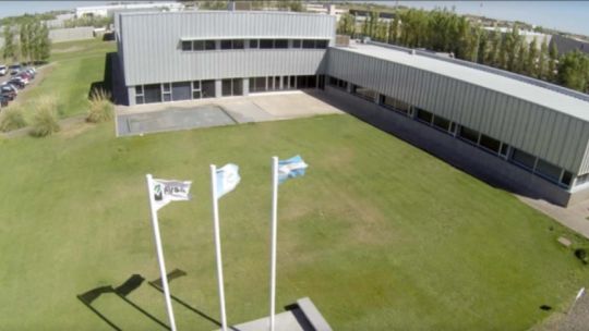 Fuerte crisis de EDVSA, una de las principales contratistas de YPF.