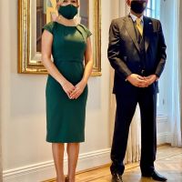 Fabiola Yáñez recibió al embajador de Qatar e impactó con su look 