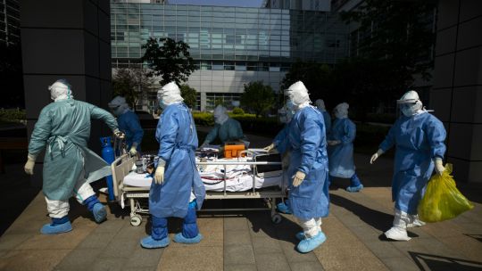 BEIJING. La epidemia en la capital está "controlada", aseguró el virólogo jefe del Centro de Control y Prevención de Enfermedades (CDC), Wu Zunyou.