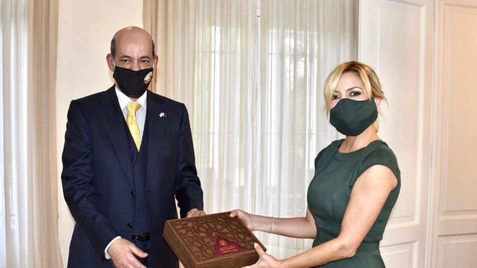 Fabiola Yáñez recibió al embajador de Qatar en Olivos e impactó con su look 