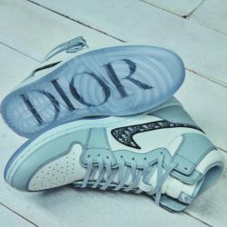 Dior x Air Jordan 1 