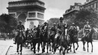 Tropas Nazis llegando a París