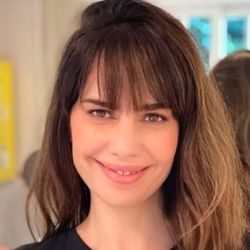 Caras | Romina Pereiro te enseña a preparar budín saludable de chocolate y banana