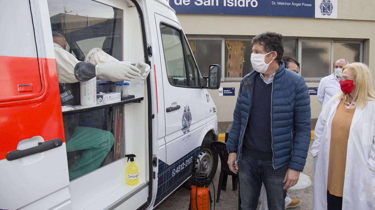 Esta nueva unidad de testeo móvil ya se utiliza en los operativos municipales que se realizan en barrios vulnerables