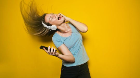 Por fin: Spotify acaba de agregar la función “Letras” en todas sus canciones