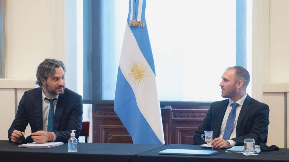 Santiago Cafiero y Martín Guzmán arman el próximo presupuesto-20200630