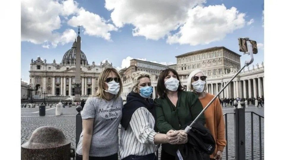 Según los especialistas el riesgo cero de contagio no existe, así que hay que tener precauciones durante todo el paseo: fundamental respetar la distancia y usar tapabocas y mucho alcohol en gel.