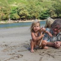 Nació Nirvana, la sexta hija de Matt Groening con Agustina Picasso