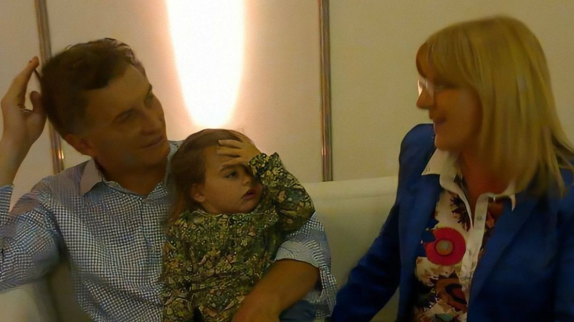Susana Martinengo (right) with former president Mauricio Macri and his daughter, Antonio. 