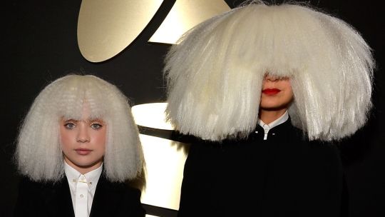 Sia y una gran corazonada frente a Harvey Weinstein