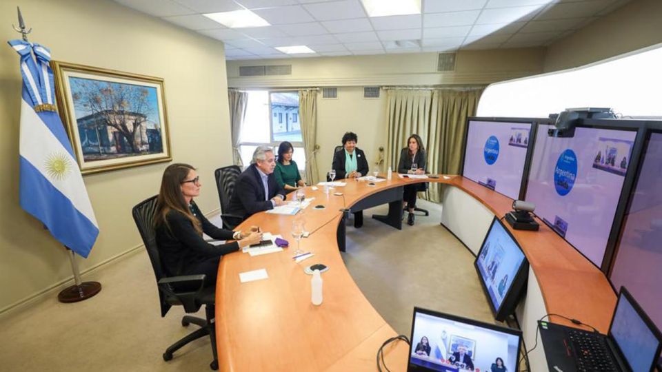 La ministra Elizabeth Gómez Alcorta presentó junto a Alberto Fernández el plan bianual para erradicar violencias