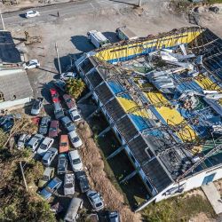 Imagen del daño causado por un ciclón en un centro deportivo en la ciudad de Celso Ramos, cerca de Florianópolis, estado de Santa Catarina, Brasil. | Foto:EDUARDO VALENTE / AFP