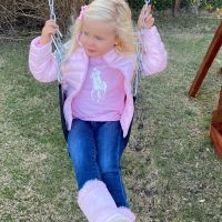 Matilda Salazar en su parque de juegos
