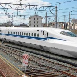 Han pasado trece años desde la última vez que se presentó una nueva versión del Shinkansen. 