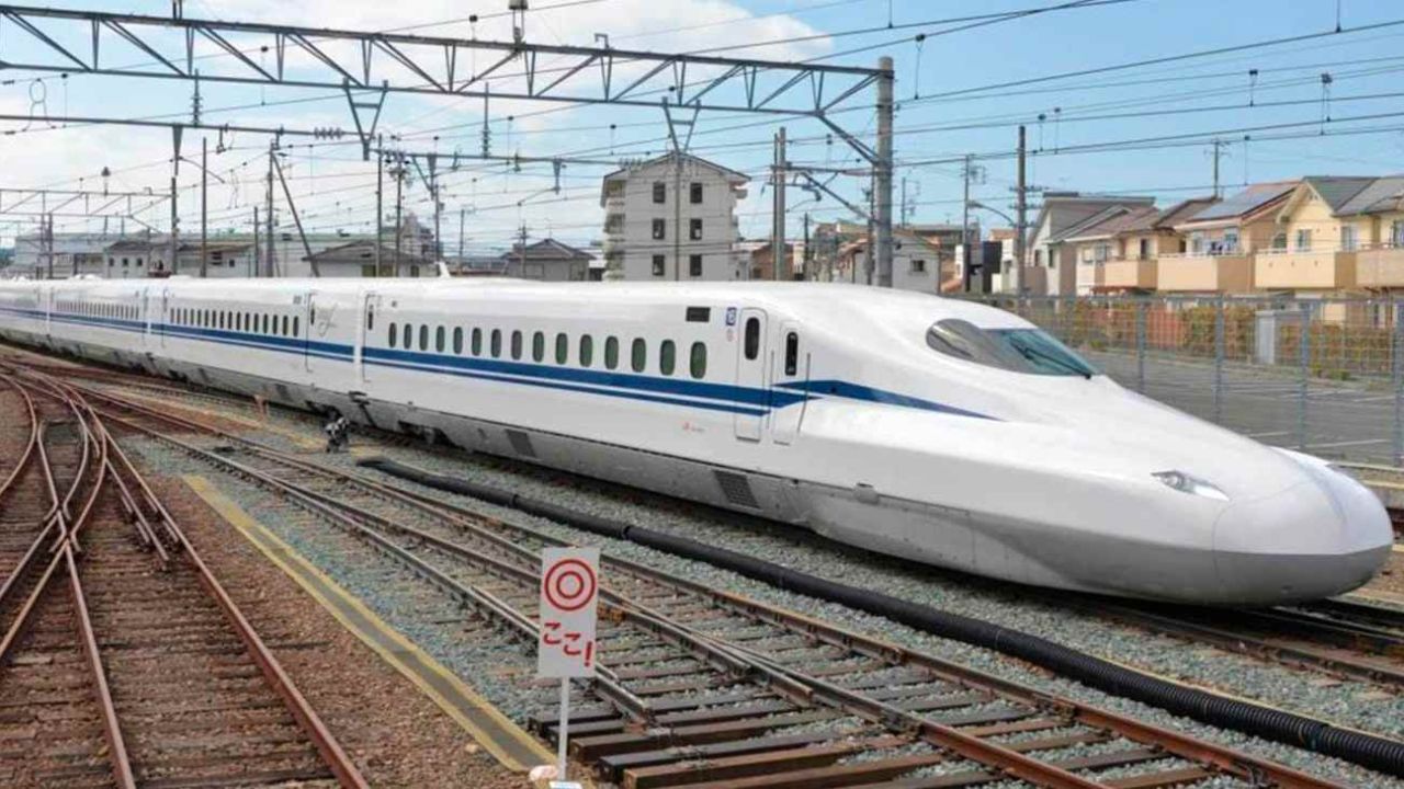 Japón estrena un nuevo tren bala que alcanza los 360 km/h | Weekend