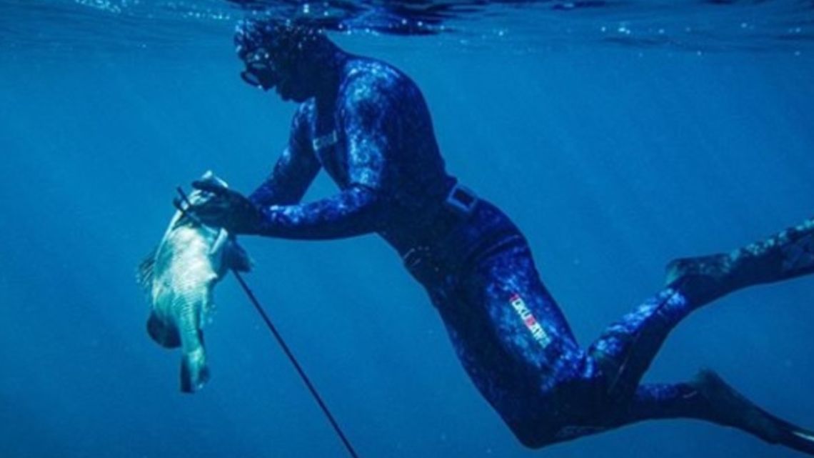 Un deportista olímpico murió mientras pescaba con arpón en Australia | 442