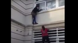  mujer que trató de colarse por la ventana en el Hospital Muñiz 20200708