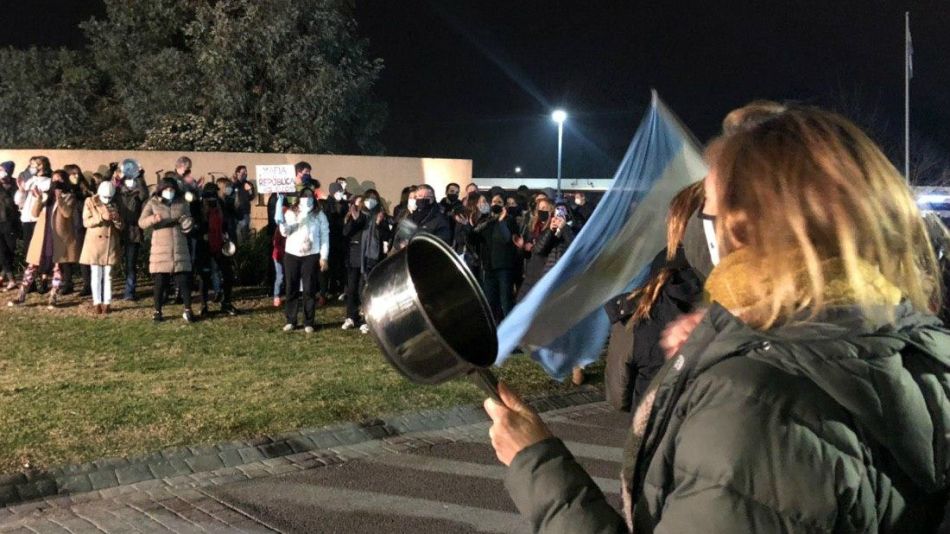 cacerolazo pilar lazaro baez