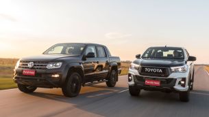 Volkswagen Amarok3.0 V6 Black Style vs Toyota Hilux 4.0 GR Sport V6