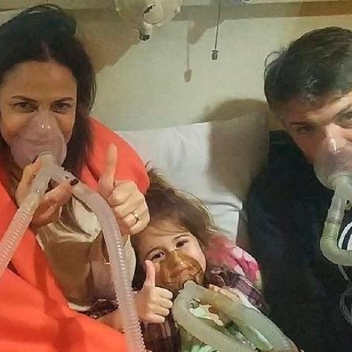 Caras Tras Ser Internados De Urgencia Fernanda Callejon Y Su Familia Fueron Dados De Alta