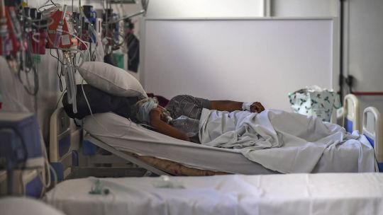Rechazan un amparo para administrar plasma a dos adultos mayores