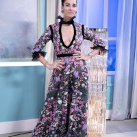 Mirá el look "Royal" de Juana Viale para La Noche de Mirtha"