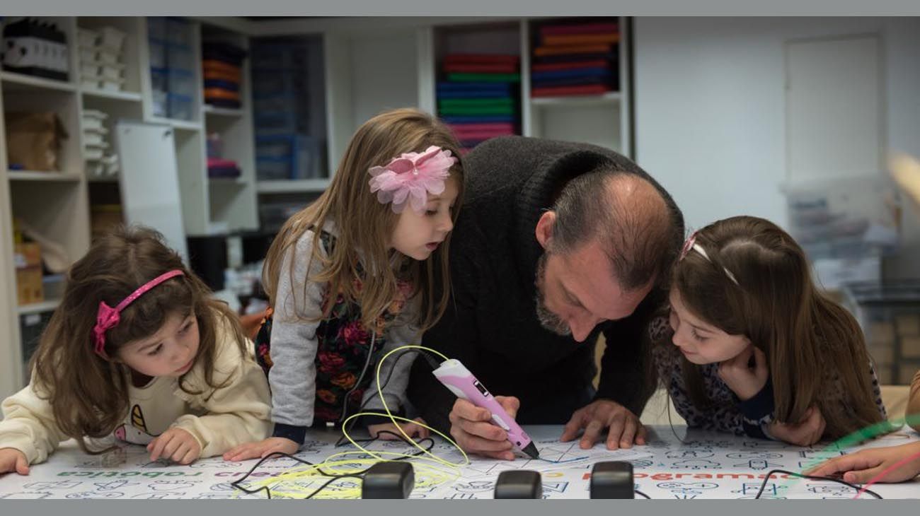 Gracias a este tipo de propuestas, esta institución continúa como referente destacado en innovación educativa a través de múltiples iniciativas focalizadas en el uso de la tecnología y de la cultura digital.