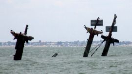 El SS Montgomery se hundió, en el río Támesis, el 20 de agosto de 1944, llevando una gran cantidad de explosivos abordo.