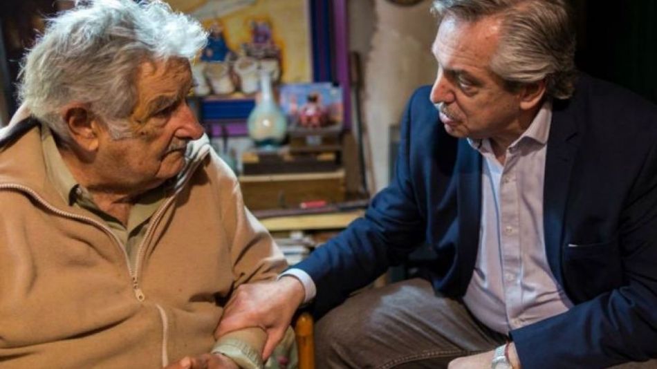 Alberto Fernández visita a Pepe Mujica