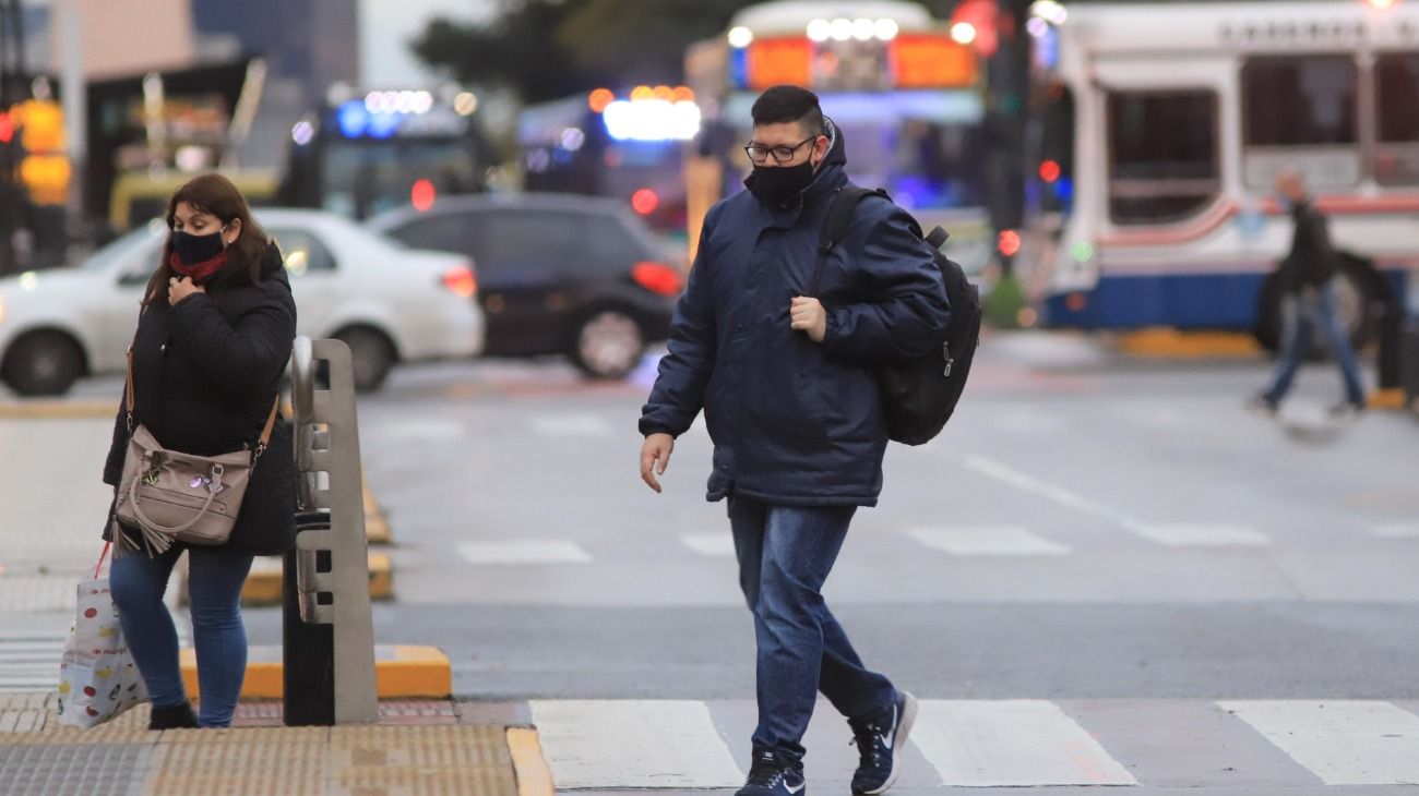 Se asienta la masa de aire polar en el área metropolitana.