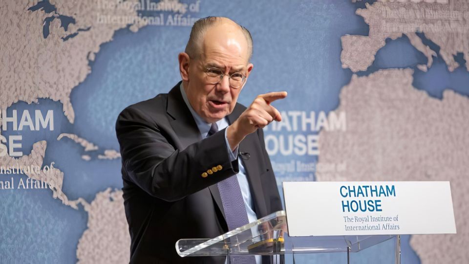John Mearsheimer advierte de una posible guerra EE.UU. - China en 2021.