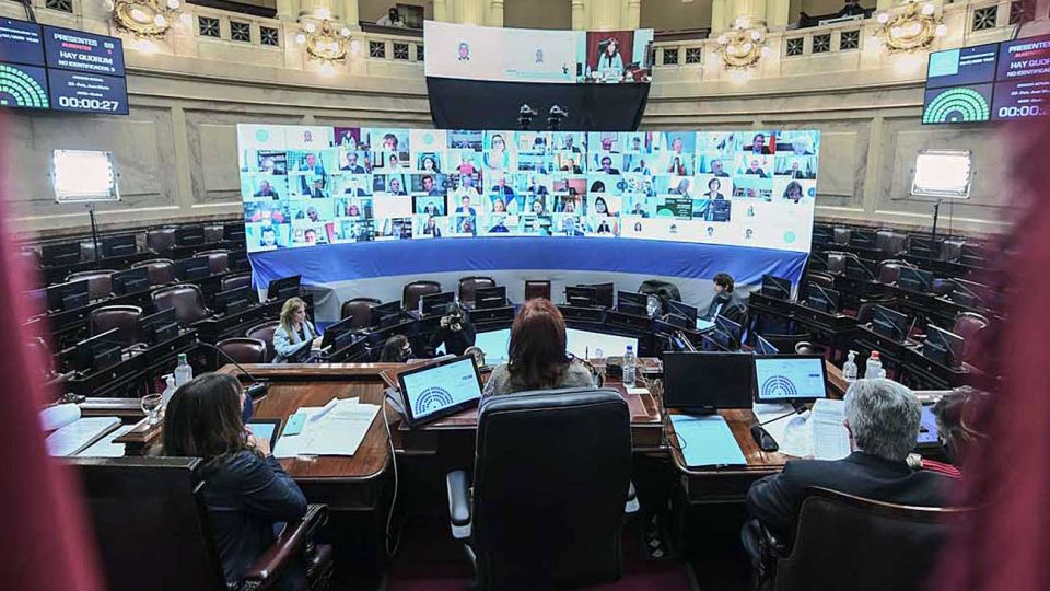 La tolerancia mutua indica que los adversarios aceptan la legitimidad del otro.